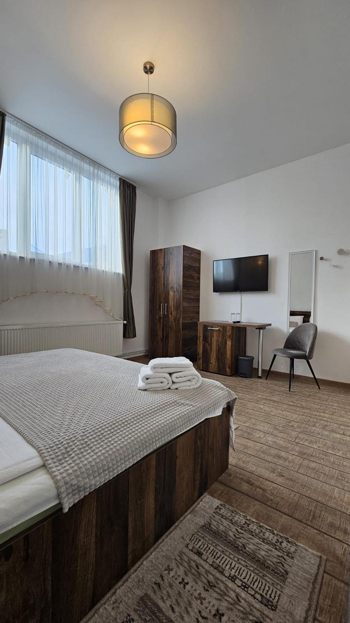 Neva Apartments Făgăraş Zewnętrze zdjęcie